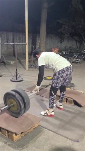 💧 Fuel Your Recovery. Elevate Your Performance. Introducing EAA by Nutrex Research – loaded with all 9 essential amino acids for muscle repair, hydration, and endurance. Perfect for those chasing gains, not excuses. 💪⚡ i am Available 923426828209 whatsapp . . . #StayFueled #NutrexEAA #NutritionMart #EAAByNutrex #NutrexResearch #EssentialAminos #WorkoutRecovery #HydrateAndGrow #MuscleRecoveryFuel #NutritionMart #SupplementsStore #GymSupplements #BodybuildingStack #FitnessFuel #TrainRecoverRepea