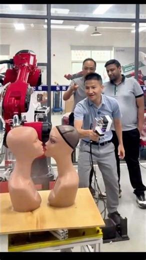 Manual Robot Spray Test! Real Hands-On Precision at Work。 #workers #robot