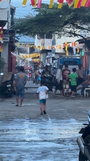 5:48 pm | Gets Llacuna