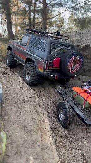 Najlepsze zdalnie sterowane samochody - Ford Bronco TRX4