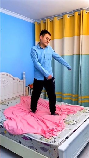 😫🛏️ Bedsheet Keeps Slipping? 🔒 Fix It Forever With Magic Clips 😴🔥