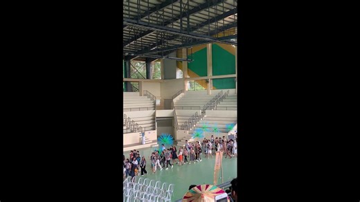 Students on 'Moana' costumes make amusing entrance to university show