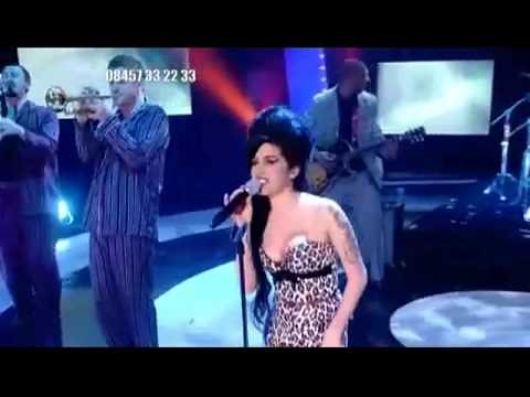 Amy Winehouse - Rehab (Live on Children in Need 2006)