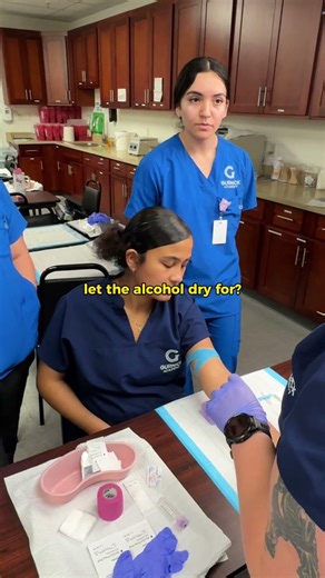 Ready to master the butterfly venipuncture? Get the vein ready! #venipuncture #medschool #howto