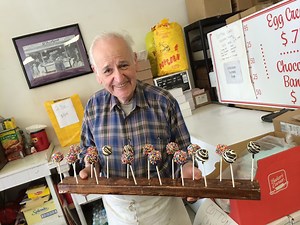 Long-time owner of Staten Island candy shop, responsible for ‘magical memories,’ dies at 93
