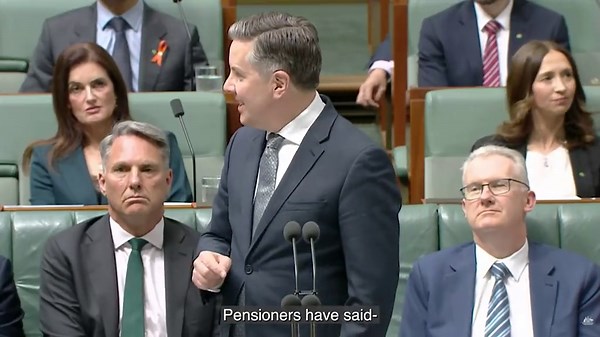 Parliament plunged into darkness after energy debate