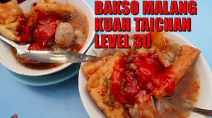 379K views · 8.4K reactions | Pasti banyak dong pecinta bakso. Kali ini gw lagi pengen nikmatin bakso malang pake kuah taichan. Video ini di ambil sebelum masa pandemi, jadi waktu itu gw lagi jalan ke salah satu lokasi tempat makan di jakarta, ketemu sama bakso malang. Nah biar beda gw mukbangin pake kuah taichan. Mantapppp gak tuh. Pas malam-malam gini sambil nonton Facebook, sambil nonton video bakso malang kuah taichan. Happy Eating, Guys !! | Tanboy Kun | Facebook