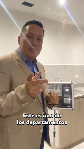 ¡El nuevo #hogar para 76 #familias! 🏠❤️💛 🔋👇Pilas que a ti te mostramos los nuevos departamentos de la EMUVI EP en #Ricaurte del #CondominioBicentenario | CrónicaCuenca
