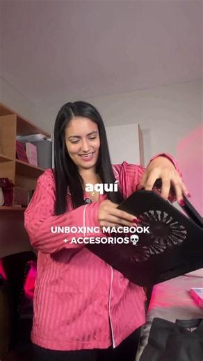 No es queja, es advertencia😂 Accesorios que debes tomar en cuenta al comprar una MacBook caritsima (IGUAL LA AMO Y NO ME ARREPIENTO DE NARAAAA🤍🤍🤍) #macbook #renuncie #abundancia