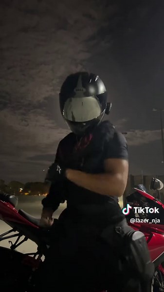 Dc: @rukopáska - Dance Montage Techniques