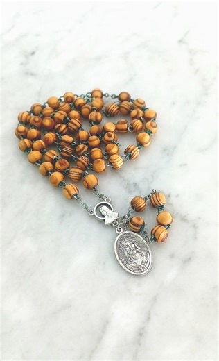 Religious ROSARY Necklace With Olive Wood Beads and Medal of Our Lady of Sorrows and Ecce Homo Original 1960s - Etsy