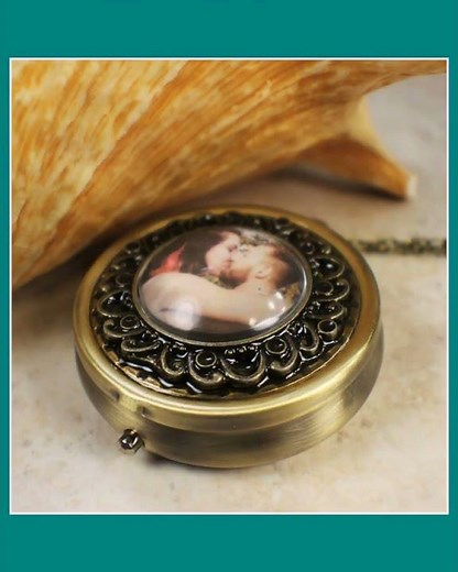 Personalized Round Music Box Locket