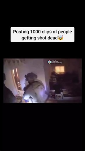 Shot dead clip on Instagram: "Just @shotdeadclip 日本利用压电瓷砖将脚步转化为电能。这些瓷砖捕捉来自你脚步的动能。当你行走时，你的重量和动作会对瓷砖产生压力。瓷砖会轻微弯曲，从而产生机械应力。瓷砖内部的压电材料将这种应力转化为电能。每一步都会产生少量电荷，而数百万步结合在一起就能产生足够的电力来驱动 LED 灯、数字显示屏和传感器。在像涩谷车站这样繁忙的地方，每天大约有 240 万个脚步为这一系统作出贡献。这些电能可以被储存或立即使用，从而减少对传统电力来源的依赖，并支持可持续的城市基础设施。这种方法将日常运动转化为实用的可再生能源 #日本 #知识 #事实 #你知道吗 #推荐 #科技 #创新 #历史 #技术 #实验 #热门"