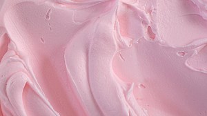 Buddy Valastro shares his easy, go-to buttercream recipe for foolproof cake decorating. FULL RECIPE > https://rach.tv/390rbCh | Rachael Ray Show