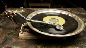 DIY gramophone | Petr Válek