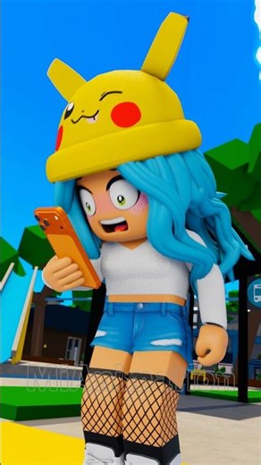 Dead phone or spider? 📲😅 Roblox Brookhaven Funny Prank #roblox #brookhaven #memes #shorts