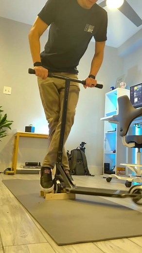 Footwork training at home 😉 #scoot .#scooter #ridenyc #fyp