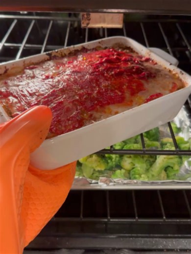 we pay for the NYT cooking subscription 😩 🤣 #foodfail #cookingfails #kitchenfails #humor #fail
