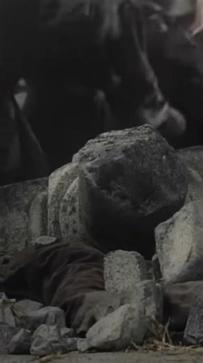 Orc Face in Battle: Epic Clash in Ruins! Soldiers Fight! #shorts