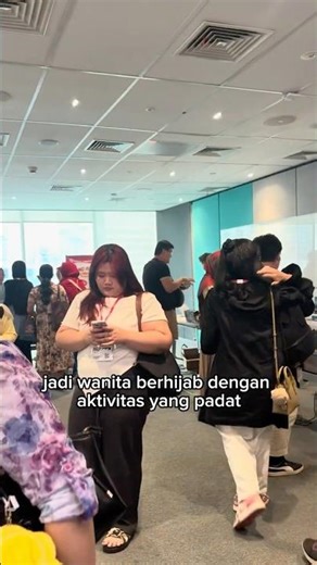 So being a woman wearing a hijab with busy activities #RamadanwithYouTube #women #hijab #short