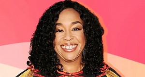 Da Brat covers a lot of stories in this #HotSpot. Watch to the end to hear about the new show about The White House that Shonda Rhimes is bringing to Netflix. Full show: https://bit.ly/3tOAjqb | Rickey Smiley