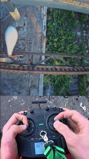 Average drone crashes💥