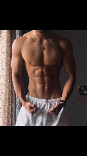 Ronny on Instagram: "Trust me . . . . . . . . . . . . [Aesthetic • Physique • Gymer • Bodybuilder • Motivation • Success • Gymbloger • Influencer • Fitness model] . . . . . . . #aesthetic #bodybuilding #fitnessmotivation #gymmotivation #fitnessmodel fit workout instafit instadaily instagood explore ａｅｓｔｈｅｔｉｃ gym fitness explorepage"