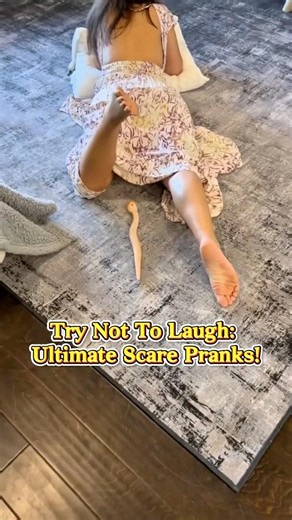 Epic scare prank compilation full of funny surprises 🤣viralpranks #Pranks #JumpScares #FunnyPranks