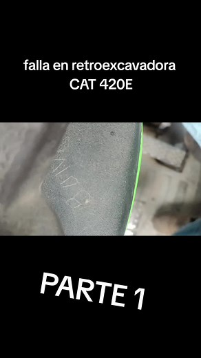Falla en Retroexcavadora CAT 420E: Presión Baja