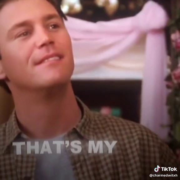 The way Leo looks at Piper as she’s going upstairs. 🥹❤️ #piperhalliwell #originalcharmed #foryou #hollymariecombs #p #charmededits #omgcharmed #piperhalliwelledit #foryou #charmedfamily #omgcharmed #fy #alyssamilano #pheobehalliwell #behindthescenes #pruehalliwell #shannendoherty #coleturner