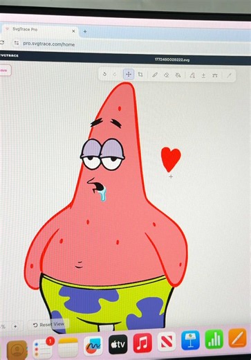 If you’re a Cricut or Silhouette crafter, you need to see this hack! ⚡️ SAVE this video for the next time you need a SVG file 📀 Try the converter at SVGTRACE.COM #cricuthacks #cricuttips #cricuttipsandtricks #cricutforbeginners #cricuttutorials