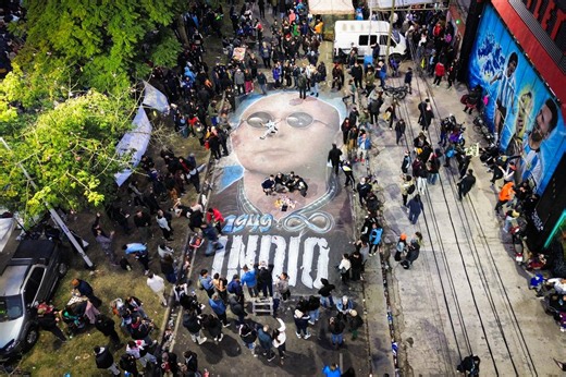 Despedida del Indio Solari, en vivo: dónde será enterrado y el último adiós de sus fanáticos