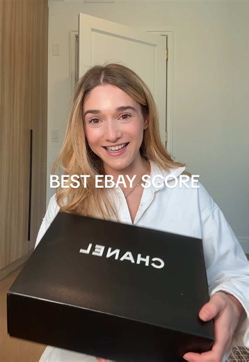 I think this was my best eBay score of all time #vintageunboxing #vintagedesigner #vintagedesignerbags #luxuryunboxing