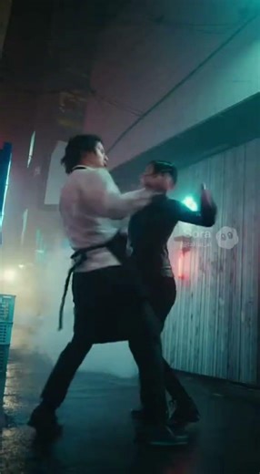 Dancing Snake — 路地の蛇 | AI Short