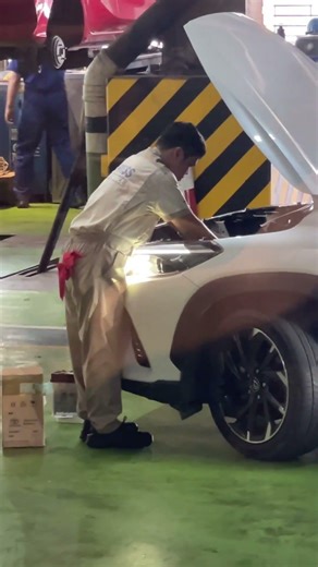 Battery change Corolla Cross #carmaintenance #toyota #hybrid