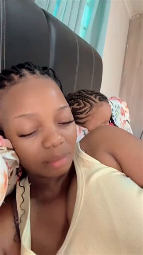 She played the “we listen, we don’t judge” game with her daughter and told her she was pregnant. Her response and reaction really shocked me. Like how did her brain process that so fast👀😂