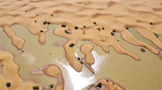 Marokko: Regen verwandelt Sahara in Seenlandschaft