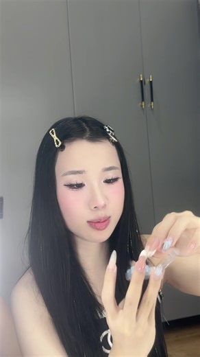 Ai hay hỏi mắt bé Hiền lạ vậy thì…#behien #viral