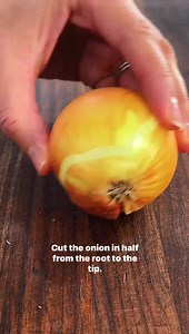 Genius Way to Cut an Onion 🤔RECIPE: https://natashaskitchen.com/how-to-chop-an-onion-a-video-tutorial/ #howto #lifehacks #genius #onion #easy #reels #natashaskitchen | NatashasKitchen.com