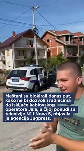 Meštani sela Šišava, kod Vlasotinca, blokirali su danas put, kako ne bi dozvolili radnicima da isključe kablovskog operatora "Jala", u čijoj ponudi su televizije N1 i Nova S. Kako kažu, ne žele u svom selu i susednoj Lomnici MTS-Telekom i Super novu već da ostane kablovski operater "Jala“. | NOVA S