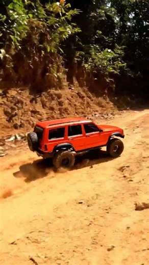 RC Jeep vs Kalimantan Ravine – Gone in Seconds! 😱