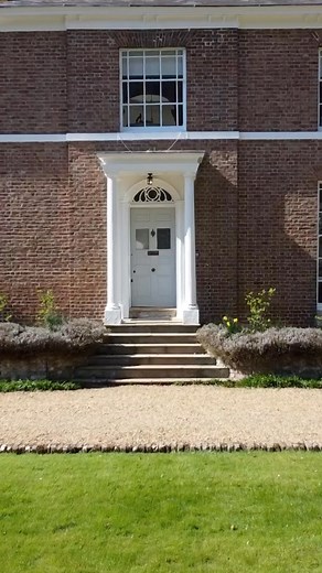 🌿 JUST LAUNCHED TO MARKET – STRAWBERRY HALL 🌿🏡 A Remarkable Georgian Farmhouse | Tydd St MaryWe’re proud to present Strawberry Hall – a truly exquisite Grade II Listed Georgian residence, steeped in history and timeless charm. Built circa 1740 and immaculately maintained, this elegant farmhouse offers the perfect blend of period character and refined living.✨ Key Features:• 5 Spacious Bedrooms• Extensive Basements with Development Potential• Approx. 5 Acres of Grounds (incl. 2 Acre Landscaped