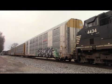 NS 4954 and 4434 lead NS 18E at "Bowling Alley" in Rome