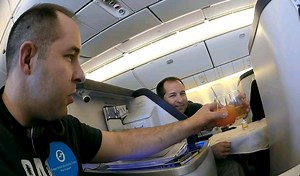 【ANA Experience Business Class ~ winners' flights】 Seeing is believing! For the ANA Experience Business Class contest, a total of 13 winners & their travel companions from Germany, London, Singapore & the United States have experienced our "Omotenashi" (Japanese hospitality) services. Through their wearable cameras, are you ready for takeoff? | All Nippon Airways