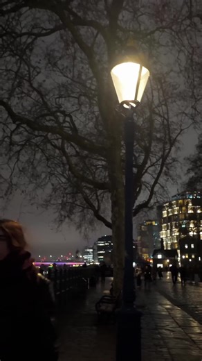 🌉 ASMR No Talking Queen’s Walk by Tower Bridge! Scenic Thames loop path with runners, city ambience & central London vibes—perfect for sleep/study/relax. 4K immersion! Like & follow! #ASMR #NoTalking #TowerBridge #QueensWalk #LondonASMR