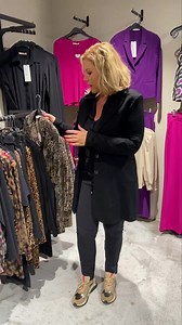 2.6K views · 15 reactions | Helena Hart X Aime  Eindelijk hebben we weer een prachtige zwarte blazer binnen van Helena Hart! Deze heeft een mega luxe stretch stof en is afgewerkt met een heel subtiel glittertje  En natuurlijk zoals altijd een prachtige slanke pasvorm! Maat S-3XL ✨ Shop nu in de winkels of online via https://www.sandrasboetiek.nl/merken?cat=130 ✨ Shop de Aime jumpsuit via https://www.sandrasboetiek.nl/merken?cat=10786 | Sandra's Boetiek | Facebook
