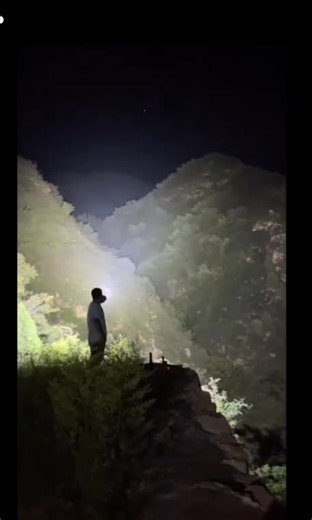 Click Here: https://dhgate.sjv.io/qzGdX5 P50 LED Ultra Bright Flashlight Tactical Zoom Torch Light Built-in 18650 USB Rechargeable Flash Lamp Portable Lantern #P50LEDFirepower #UltraBrightTorch #TacticalFlashlight #ZoomLight #USBRrechargeable #PortableLantern #EverydayCarry #AdventureReady #EmergencyLight #P50Power | WE-I Media