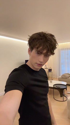 Bách on Instagram: "100000%"