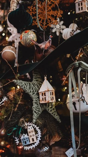 The Tree Barn on Instagram: "Our shop is NOW OPEN! We’re so excited to show you our new, slightly smaller shop, focused on eco-friendly and FairTrade decorations and gifts. PLUS we have new produce from the farm including apple juice and our very own venison. Don’t miss the new Coffee Cabin in the farmyard too with hot drinks (including mulled wine 🫠) and delicious snacks from local suppliers (sausage rolls, mince pies, pastries, cookies and lots more)! We’re open everyday from today until midd