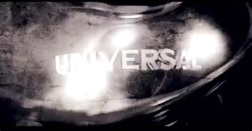 📼 Wayback Wednesday (10/8/25) 📼 “Curse of Chucky” (2013) This week we’re takin’ you back to one of the better sequels of the Child’s Play franchise, “Curse of Chucky.” At first, I didn’t know what to expect watching this movie, but it ended up becoming one of my favorites from the franchise. I love the introduction of Brad Dourif’s daughter Fiona Dourif. Her performance was absolutely incredible! I also enjoyed the flashback scene where we see more of the story of how Charles Lee Ray became CH